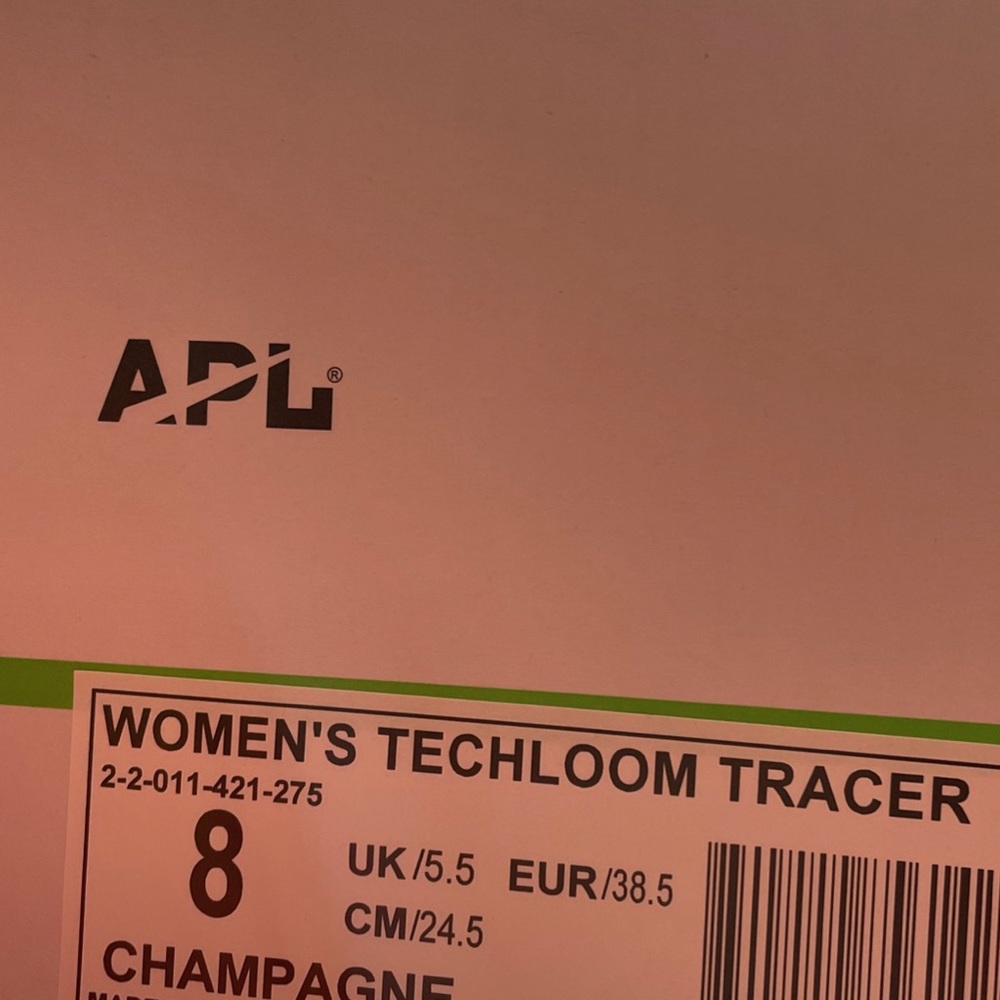 BRAND NEW APL-techloom tracer sneakers, Size 8, Champagne color - Picture 3 of 4